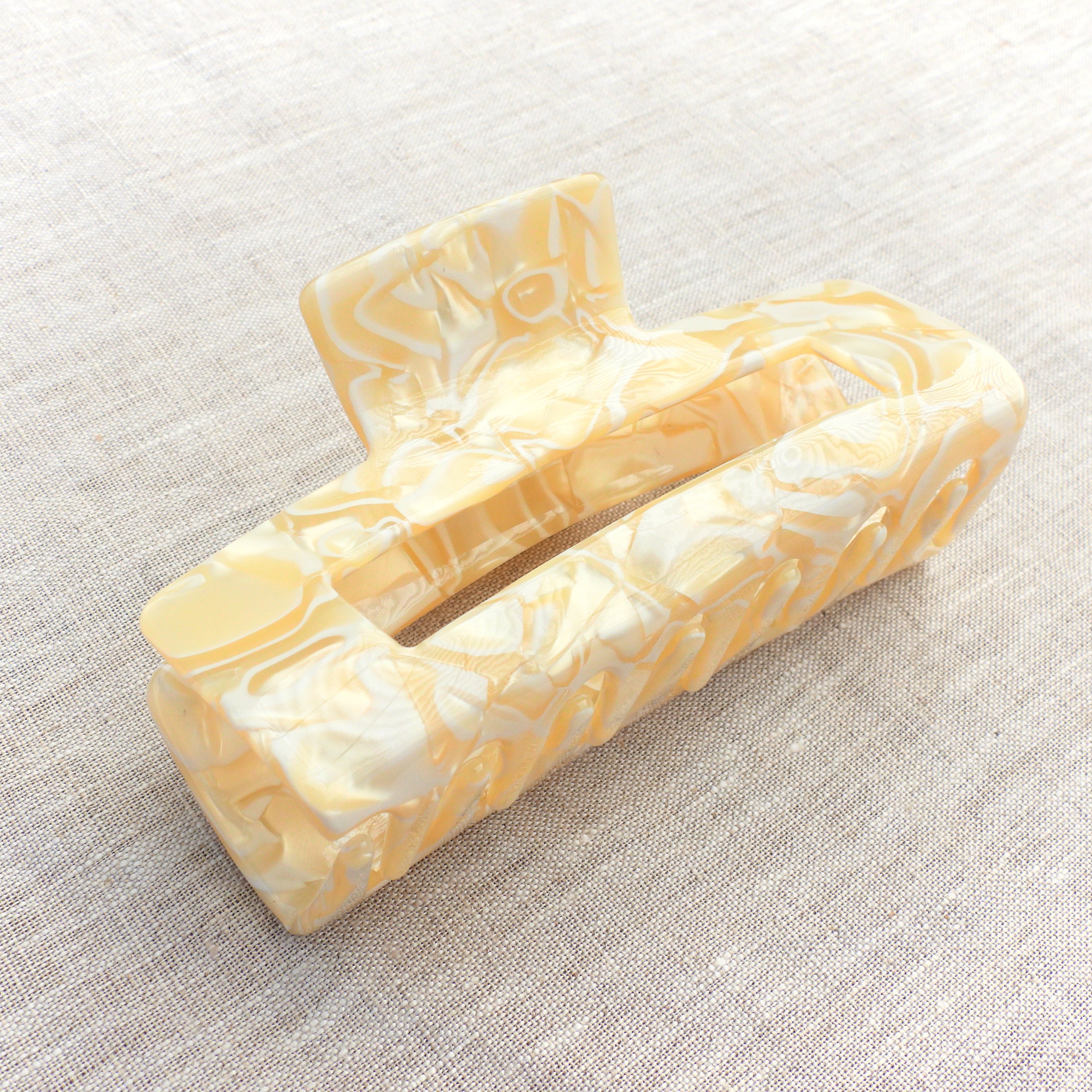Harriet Large Acetate Hair Claw Tortoise Shell