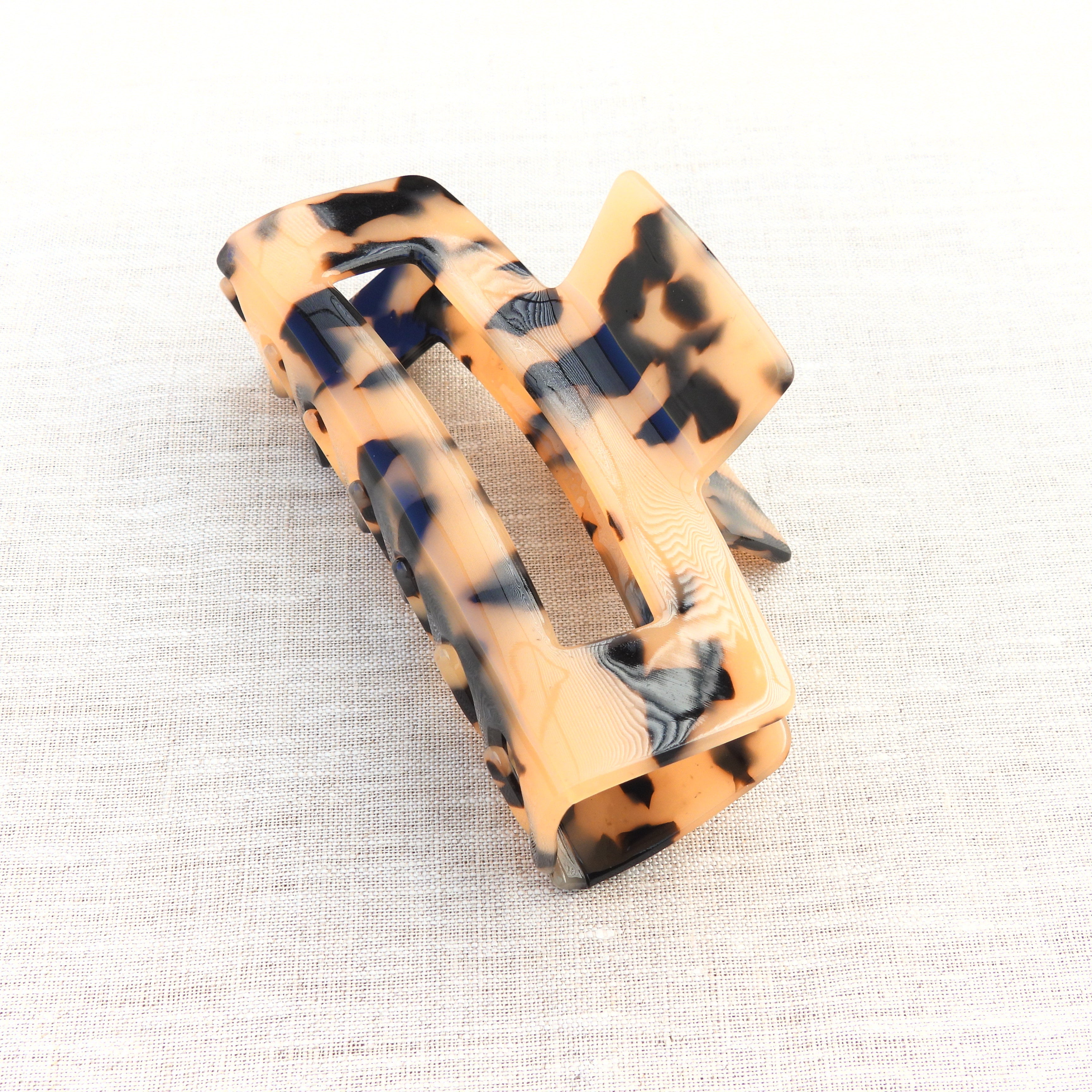 Harriet Large Acetate Hair Claw Tortoise Shell
