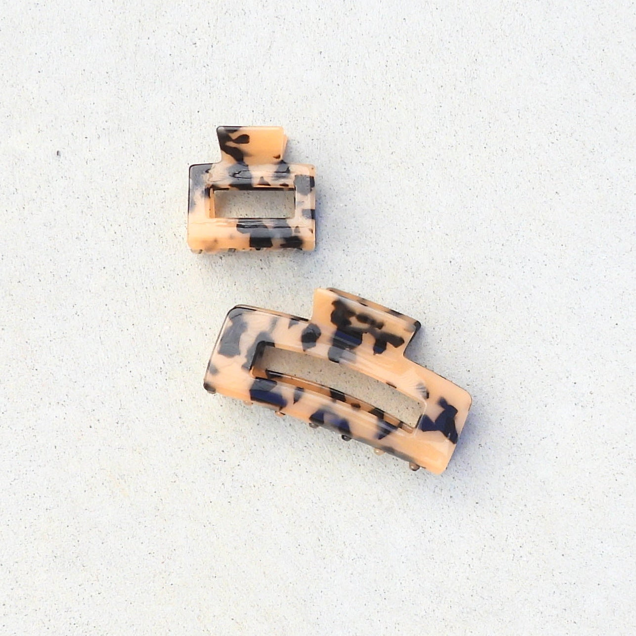 Harriet and Matilda Duo Acetate Set of Hair Claws Tortoise Shell